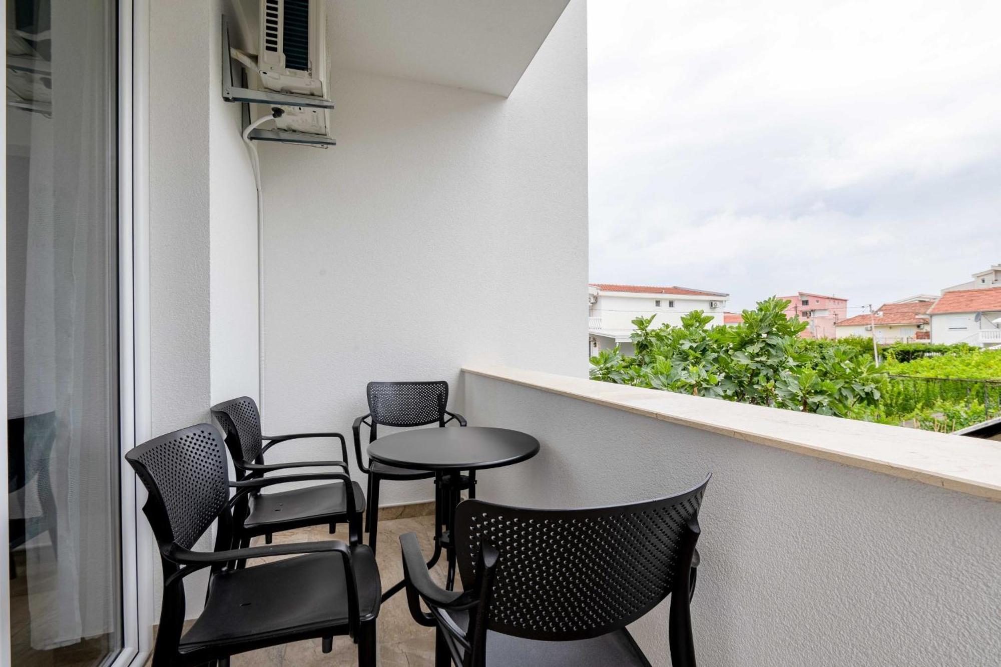 Apartments Milivojevic Bar Rum bild